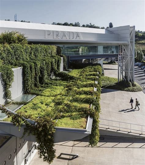 prada levane arezzo e mail|About us: new Prada logistics headquarters .